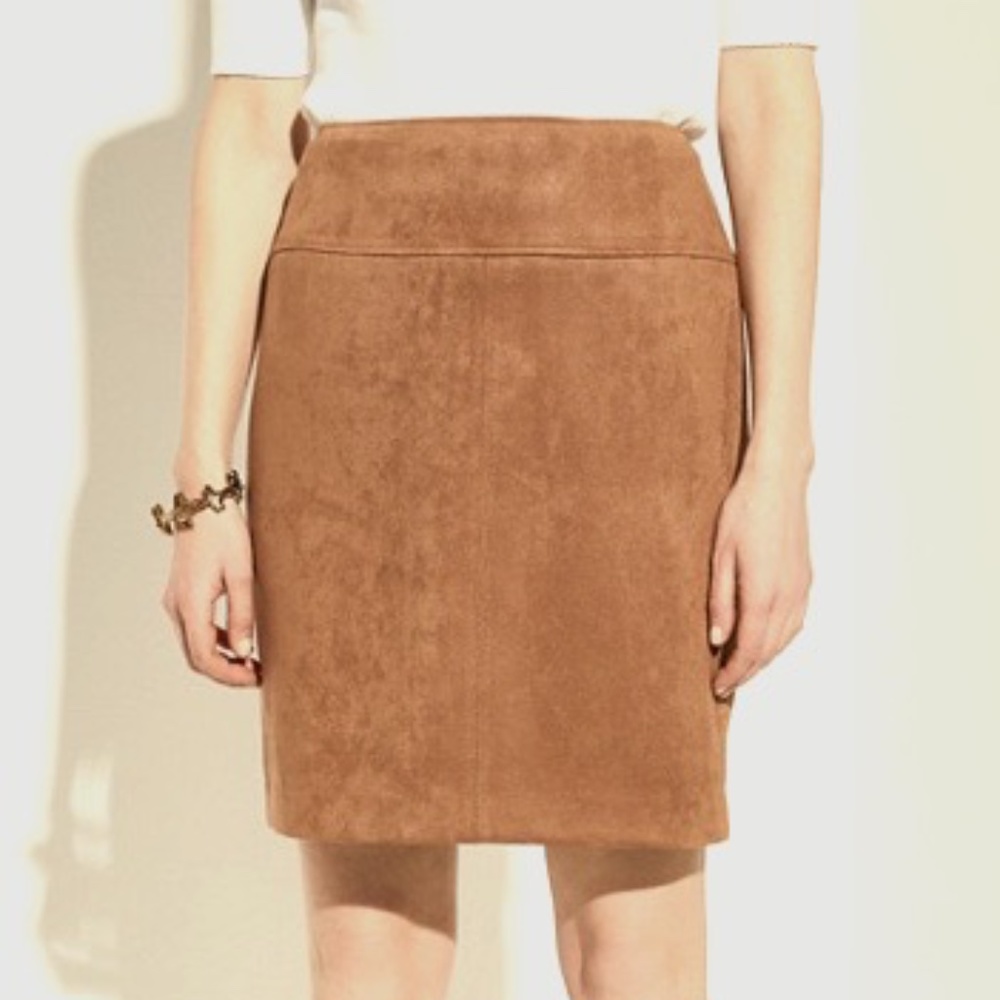COMMA Pencil Skirt in Faux Suede